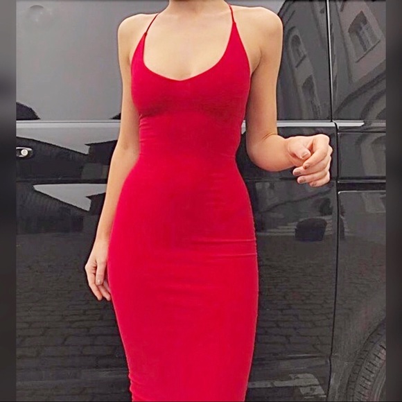 ‼️Chic & Sexy Red BodyCon Midi Dress• - Picture 1 of 3